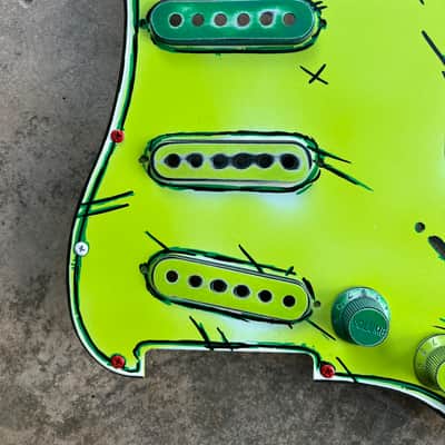🎸 Custom Neon Green Comic-Style Stratocaster Pickguard Set (11-Hole SSS + Back Plate + Knobs & Covers) image 3