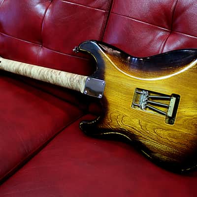 Palermo PG3 Guitar EVH Van Halen Frankenstein Pickup Floyd Rose Tobacco Burst W/ Case NEW image 7