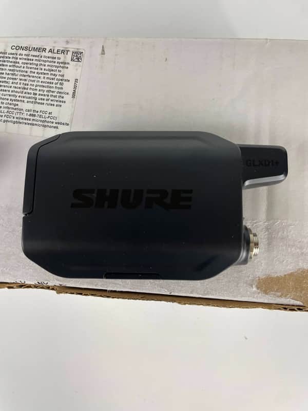 Shure GLXD1+ Dual Band Bodypack Wireless Microphone Transmitter, Z3 Band image 1