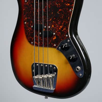 Fender Mustang Bass 1974 - Three Tone Sunburst image 3