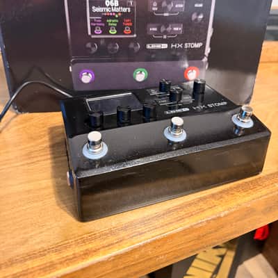 Line 6 HX Stomp 2018 - Present - Black image 1
