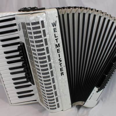 NEW White Weltmeister Topas III Piano Accordion LMM 37 96 image 2