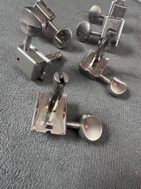 Squier Vintage style tuner set 2010 - Road worn look image 1