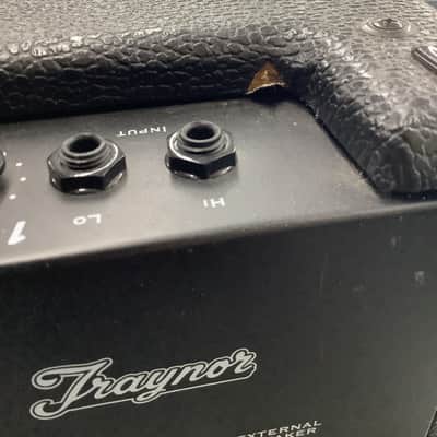 Traynor DG30D DynaGain 30-Watt 1x12" Solid State Guitar Combo with DSP Effects 2010s - Black image 3