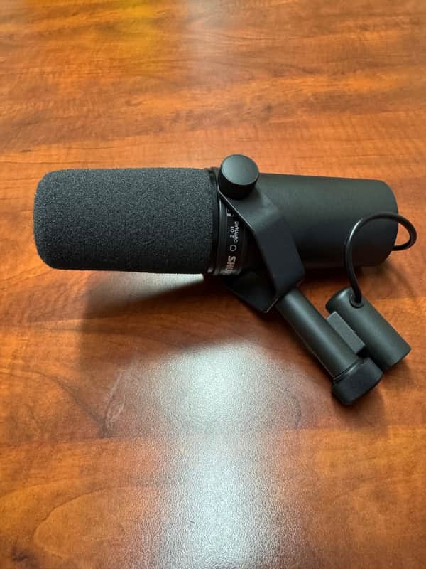 Shure SM7B Cardioid Dynamic Microphone