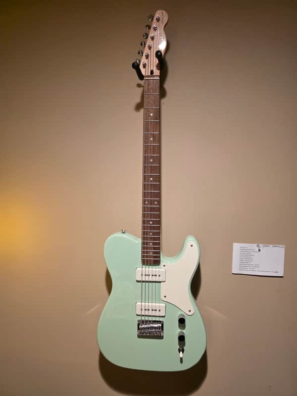 Squier Paranormal Baritone Cabronita Telecaster