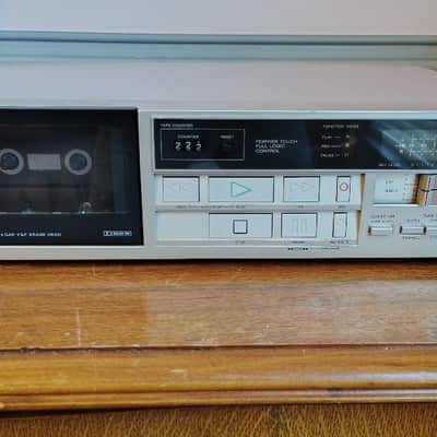Denon DR F8 dolby 3-head cassette deck In excellent condition