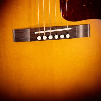Gibson L-00 Special Acoustic/Electric Guitar - Vintage Sunburst with Premium Soft Shell Case - B-Stock image 10