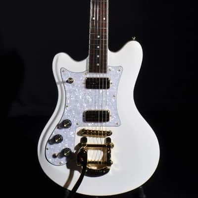 Custom 77 Lefty Lust For Life Deluxe Montana's Fate White Guitar - Hardshell Included image 2