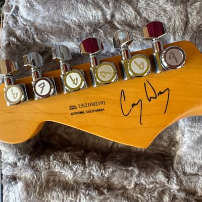 Fender Cory Wong Signature Stratocaster 2021 - Present - Sapphire Blue Transparent image 7