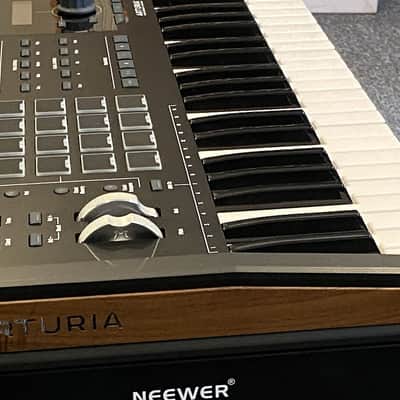 Arturia KeyLab 61 MkII MIDI Controller Black image 5