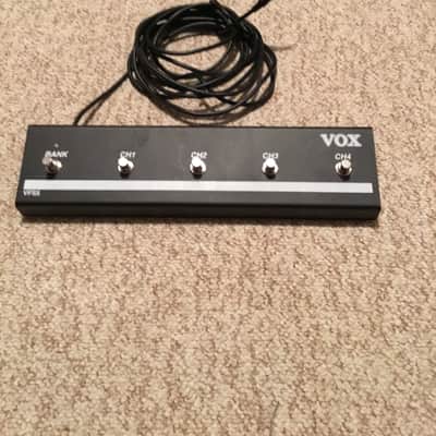 VOX VT 40 t and VST5 footswitch image 3