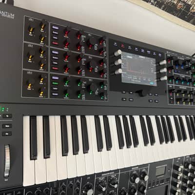 Waldorf Quantum 61-Key Hybrid Synthesizer 2017 - Present - Black imagen 2
