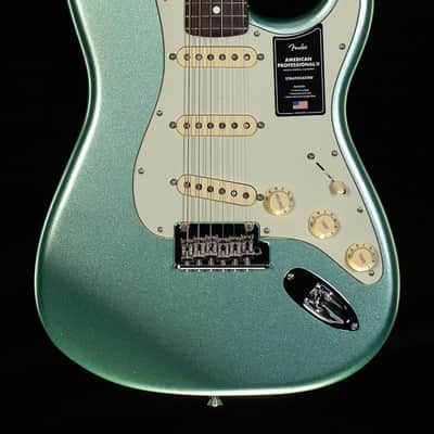 Fender American Professional II Stratocaster Mystic Surf Green Rosewood Fingerboard (080) image 3