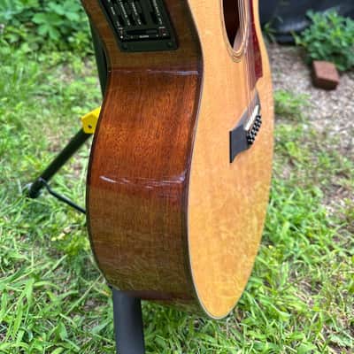 2002 Taylor 555ce Jumbo 12-String – Spruce/Mahogany – Fishman – OHSC image 9