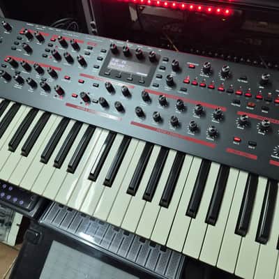 Dave Smith Instruments Pro 2 44-Key Monophonic / Paraphonic Synthesizer 2014 - 2018 - Black with Wood Sides