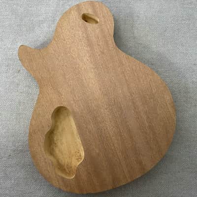 Mahogany and Basswood Guitar Single Cut Body image 2