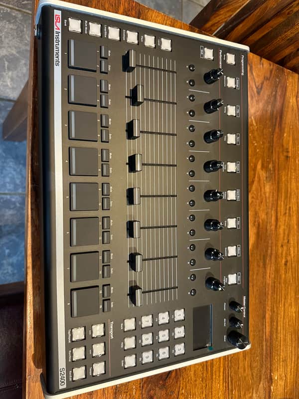 Isla Instruments S2400 Desktop Sampler 2019 - Present - Black image 1
