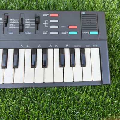Casio SK-10 32-Key Sampling Keyboard 1980s - Black image 4