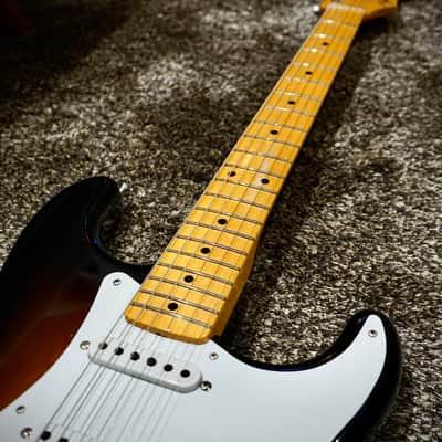 Fender Custom Shop '55 Stratocaster Hardtail CC - 2 Tone Sunburst image 4