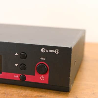 Sennheiser EM 100 G3 Wireless Receiver - 823-865 MHz (NO POWER SUPPLY) CG01SBE image 4