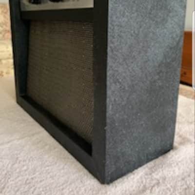 Danelectro Airline Montgomery Ward 62-1902a 1964 USA image 2
