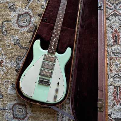 Nash Wayfarer image 17