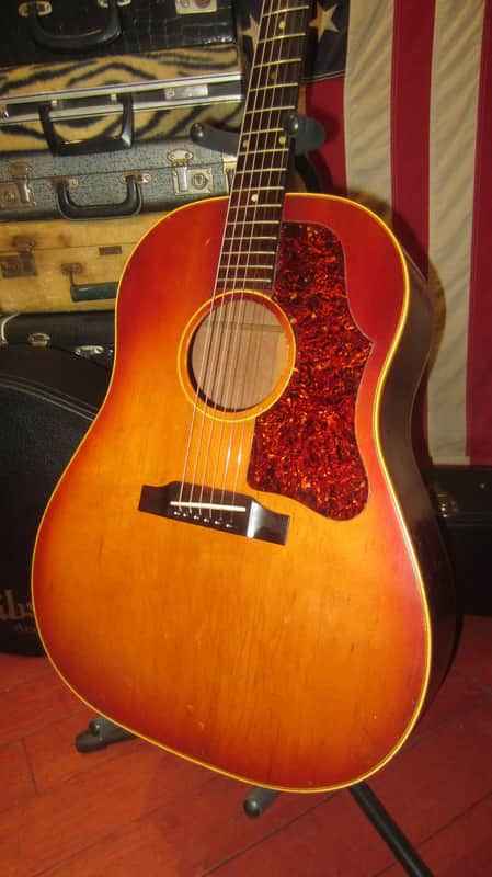 Gibson J-45 1961 - Sunburst image 1