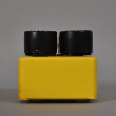 MXR M104 Distortion + Reissue Effects Pedal Yellow image 4