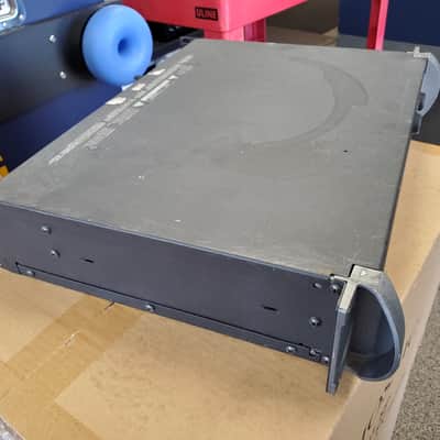 QSC PLX1202 1200 Watt Power Amplifier image 2