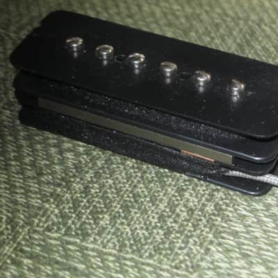 mostly very clean 1990s Gibson P-100 Soapbar pickup with Creme Cover (but can sell with black cover instead) NO mounting screws 6.3k - ideal for NECK position (2 conductor, solder connect) a P100 is a stacked humbucker that's hum-cancelling image 19