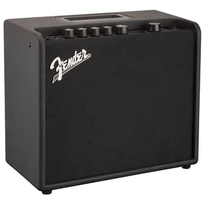 Fender Mustang LT25 25-Watt Guitar Combo Amp image 3