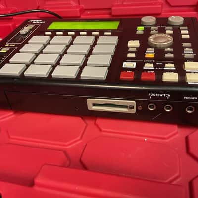 Akai MPC1000 JJ 0S1 Version 4.99 image 4