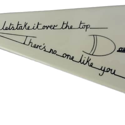 1990 GIBSON RUDOLPH SCHECKNER SIGNATURE FLYING V - SIGNED BY THE SCORPIONS - The David Leach Collect image 8