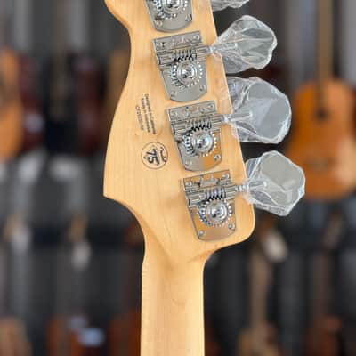 FENDER Standard Precision Bass MP Olympic White image 4