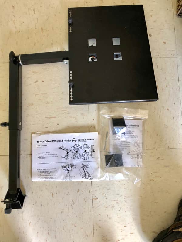Immagine K & M Omega Laptop Holder-Black - 1