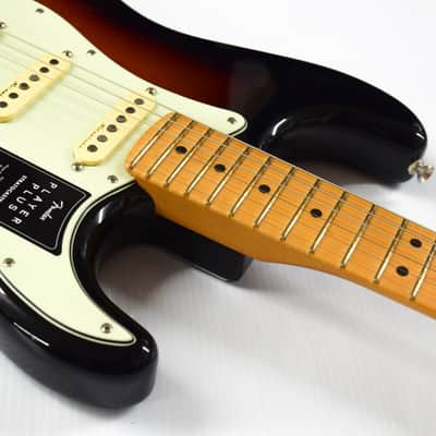 Fender Player Plus Stratocaster - 3-Color Sunburst image 5