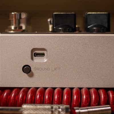 Darkglass B7K Ultra V2 Bass Preamp Bass Guitar Pedal (Aux In) - Floor Model image 4