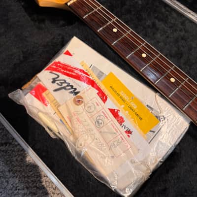 Fender American Standard Stratocaster Left-Handed with Rosewood Fretboard 1991 Olympic White image 8