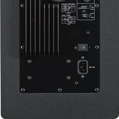 Yamaha HS8 8" Powered Studio Monitor, Black image 3