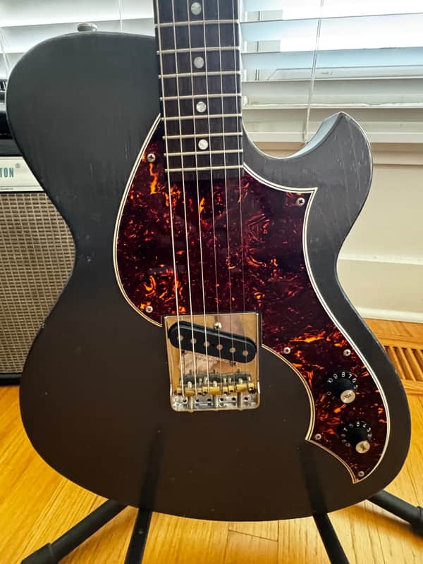 Novo Solus F1 with rare Novo hard case! image 1
