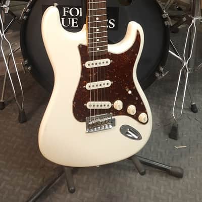 Fender Stratocaster Special Edition 2009 - Olympic White Plus upgrades image 1