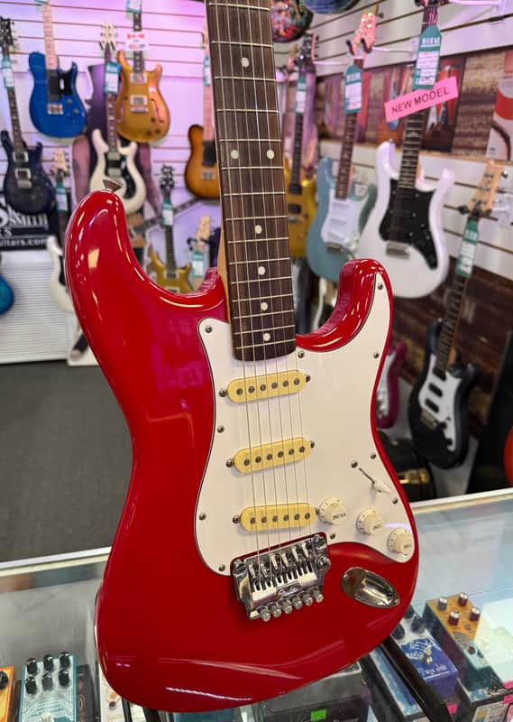 Squier Stratocaster Made In Japan with System 1 Tremolo, Red - Pre Owned image 1