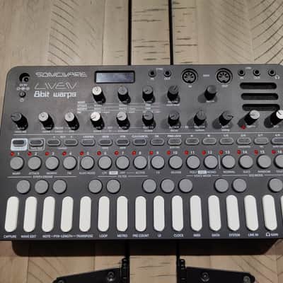 Sonicware Liven 8bit Warps 27-Key Synthesizer Groovebox | Reverb