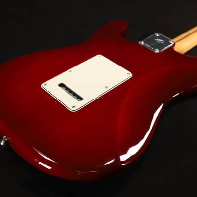 Fender Player II Stratocaster Rosewood Fingerboard Transparent Cherry Burst 939 image 7