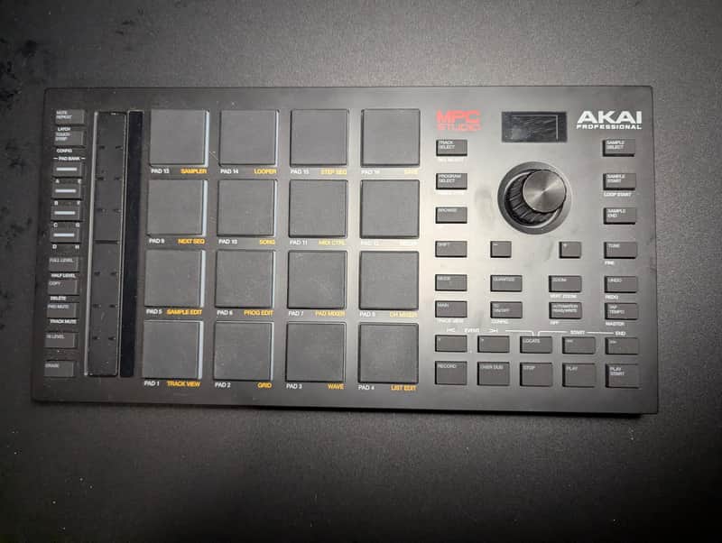 Akai MPC Studio Music Production Controller