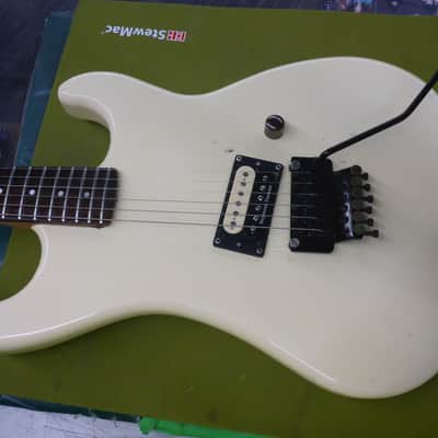 Kramer Player Grade Baretta I : Leveled ,Crowned & Dressed Frets 1985 - white image 15