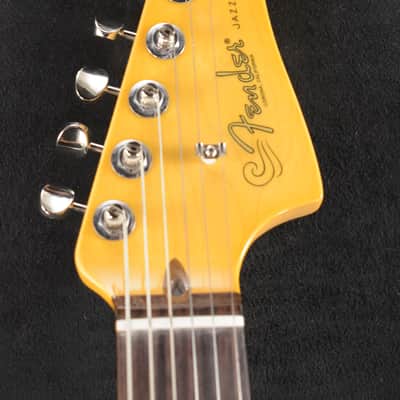 Mint Fender American Professional Classic Jazzmaster 3-Color Sunburst Rosewood Fingerboard image 6