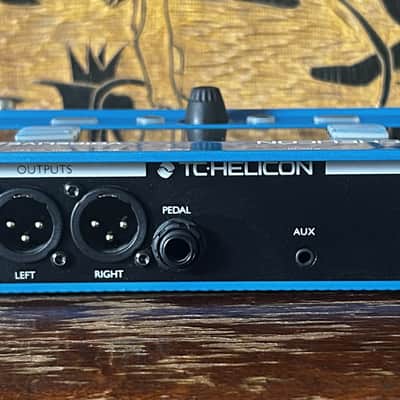 TC Helicon VoiceLive Play 2012 - Present - Blue image 7