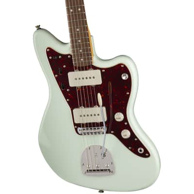 Squier Classic Vibe '60s Jazzmaster Electric Guitar Sonic Blue Bundle with 12x Guitar Picks & Polishing Cloth – Laurel Fingerboard, Vintage-Style Tremolo, Alnico Single-Coil Pickups image 6